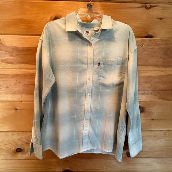 Levi's Blue Casual Button Down Shirt - Picture 1 of 13